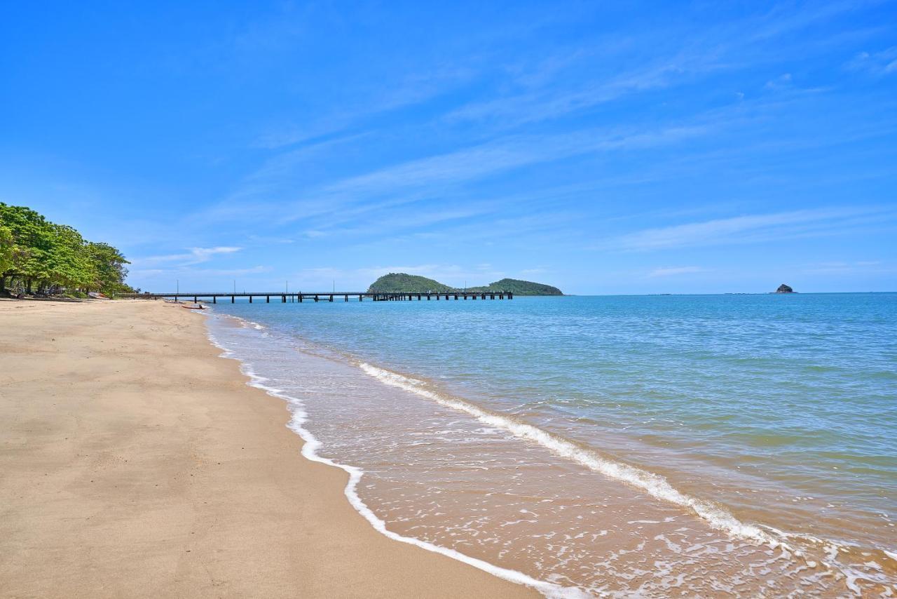 Alassio Beachfront Apartments Palm Cove Extérieur photo