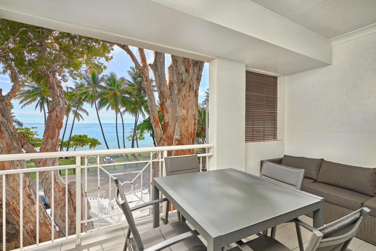 Alassio Beachfront Apartments Palm Cove Extérieur photo