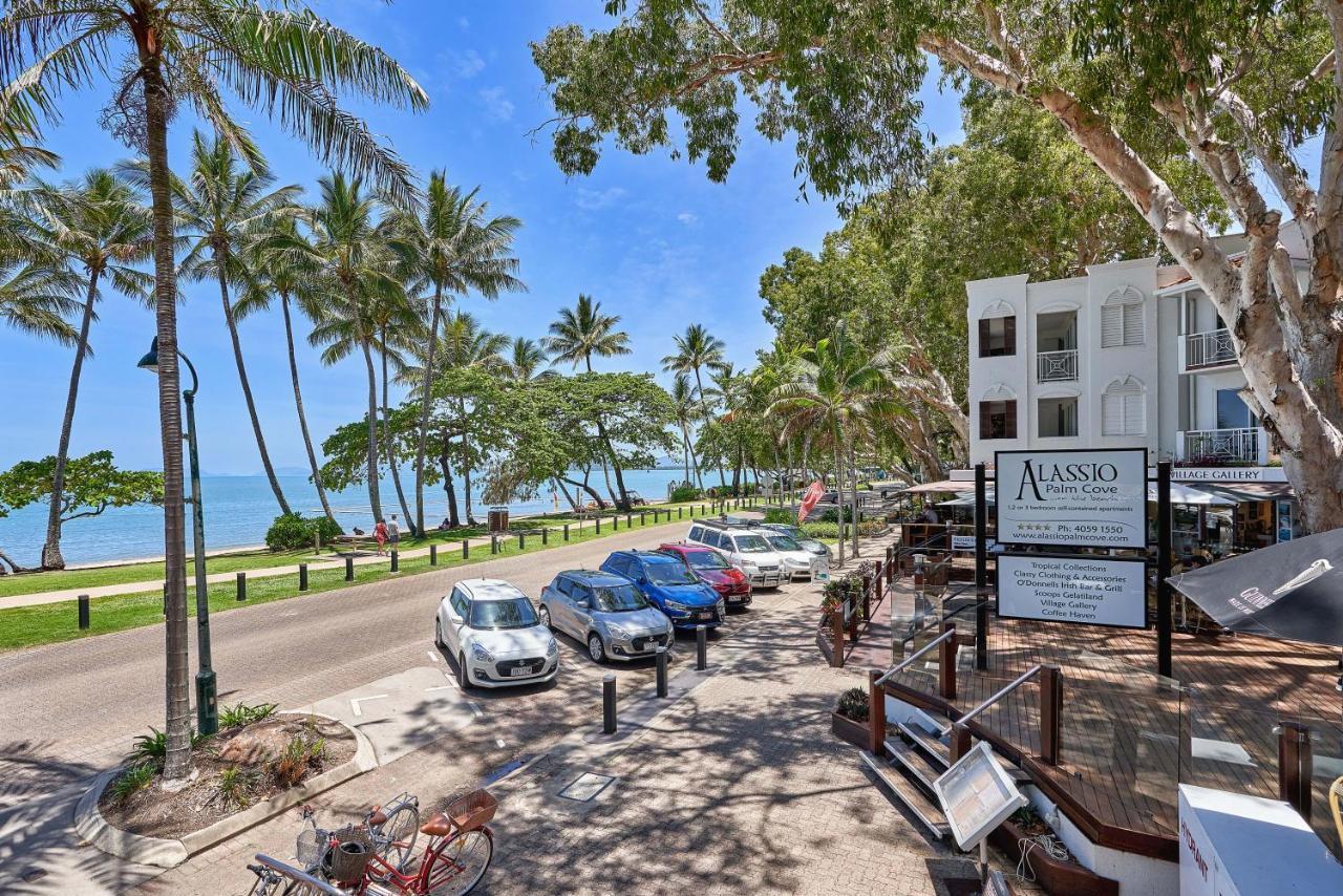 Alassio Beachfront Apartments Palm Cove Extérieur photo