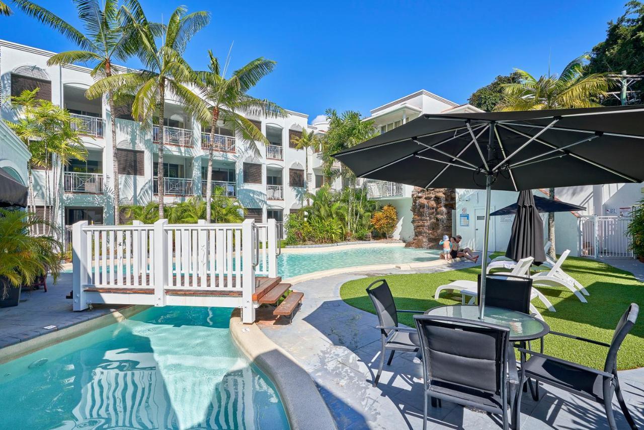 Alassio Beachfront Apartments Palm Cove Extérieur photo