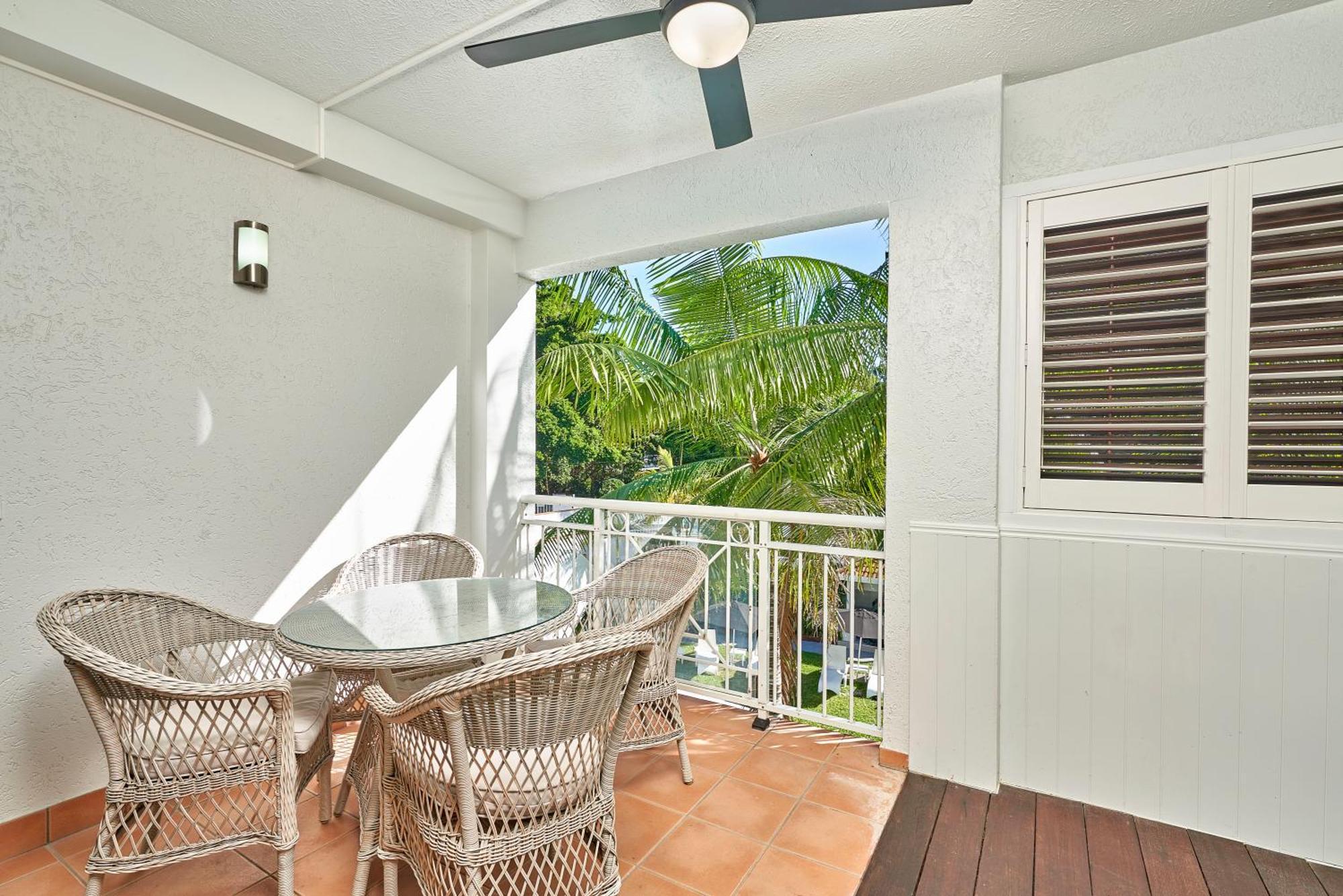 Alassio Beachfront Apartments Palm Cove Chambre photo