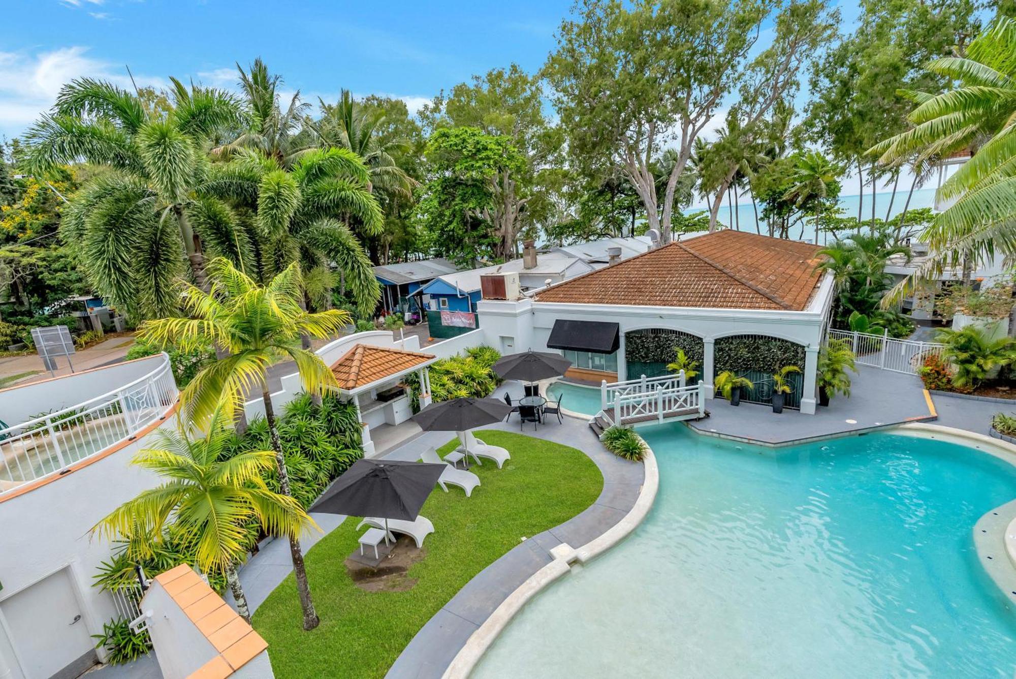 Alassio Beachfront Apartments Palm Cove Chambre photo