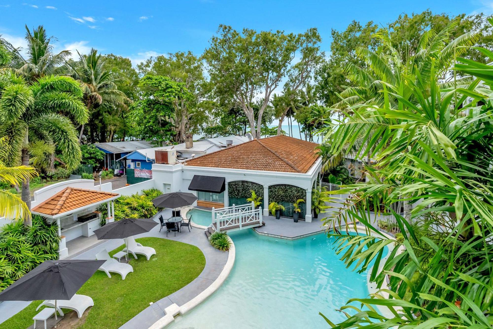 Alassio Beachfront Apartments Palm Cove Chambre photo